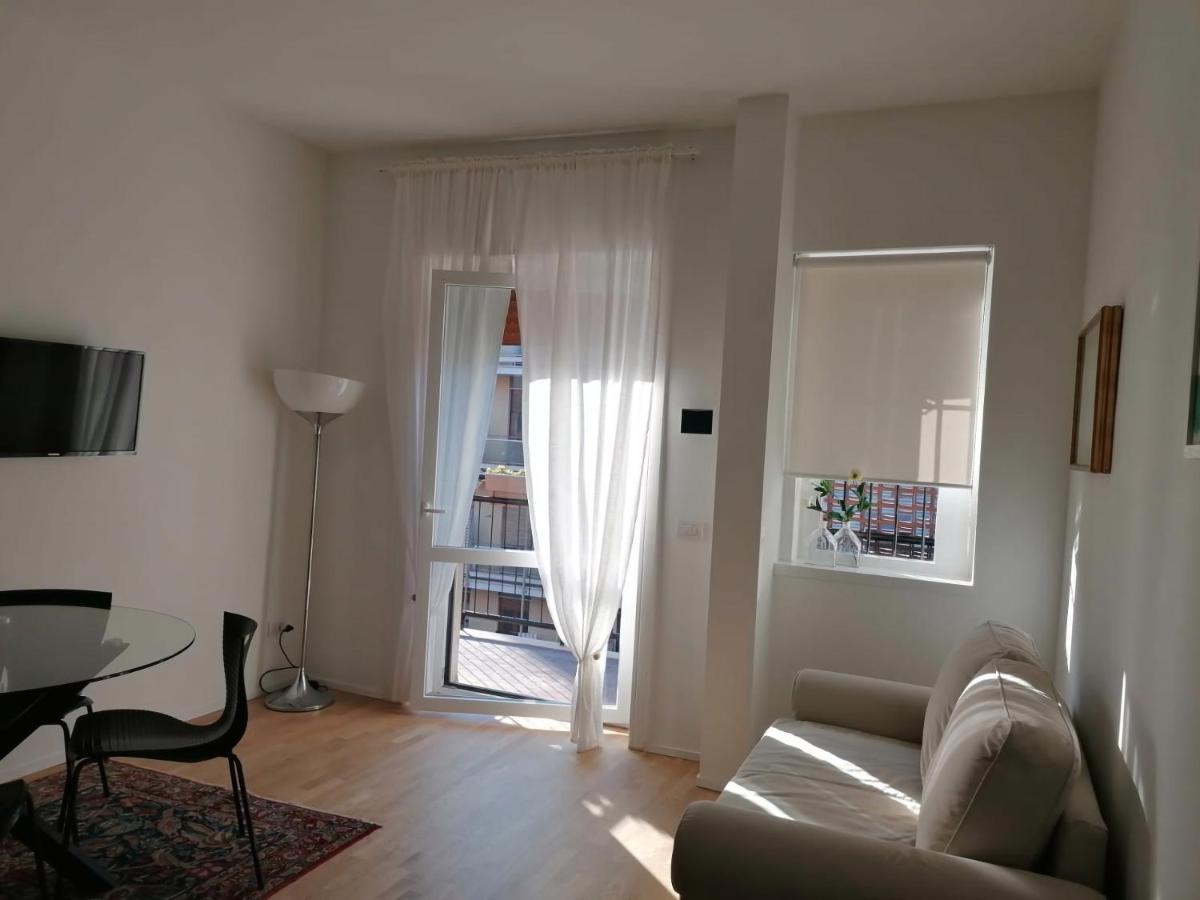 Apartament La Chicca Di Plinio Mediolan Zewnętrze zdjęcie